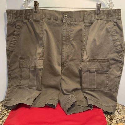 Cargo Shorts Mens Size 46 Green Roundtree & Yorke Flat Front Casual Golf Pockets - Image 1 of 4