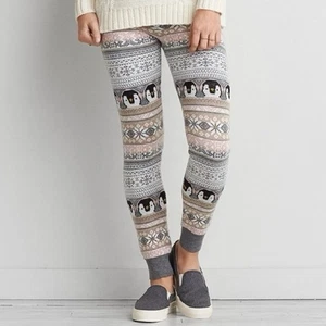 Pantaloni da jogging American Eagle AEO Ahh pinguino incredibilmente morbidi Fair Isle S - Foto 1 di 9