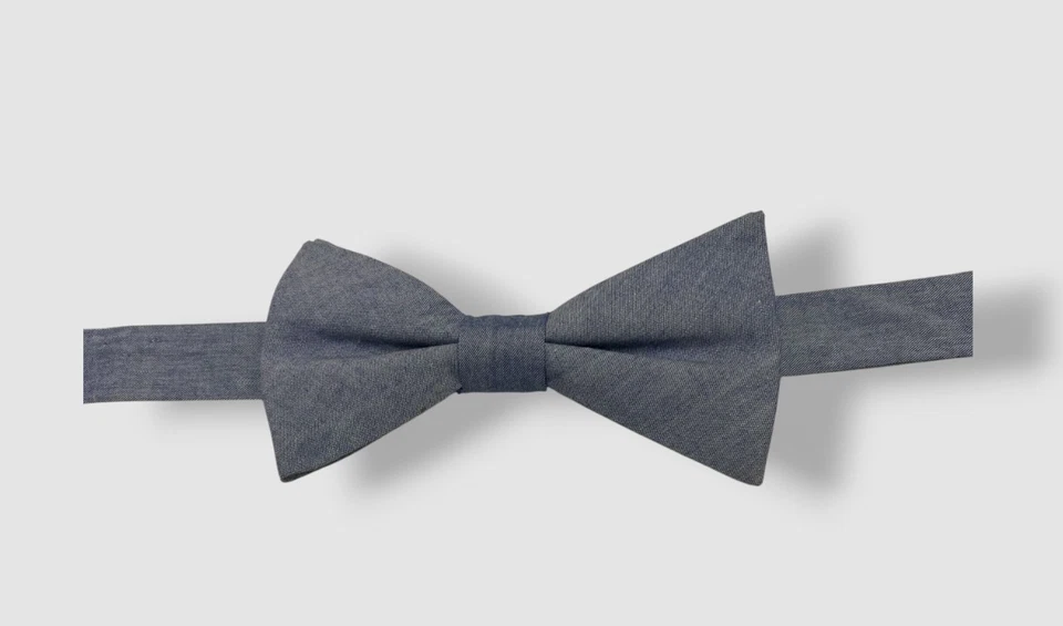 Tommy Hilfiger Men's Blue Chambray Pre Tied Adjustable Bow Tie - Image 1 of 1