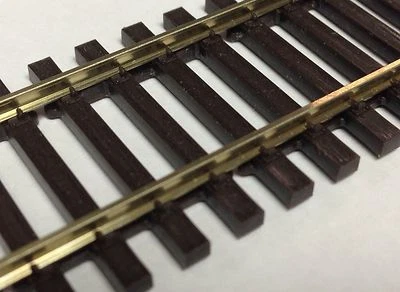 Peco HO Scale SL-8300 Code 83 36'' Nickel Silver Flex Track Wood Ties 5Pk  - Изображение 1 из 3