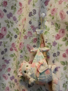 ENESCO CALICO KITTEN BABY GIRL'S FIRST CHRISTMAS 628255 - Picture 1 of 1