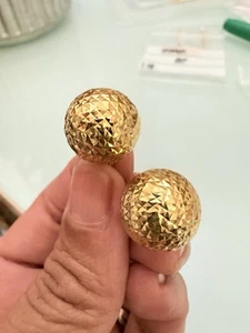 Orecchini a perno grande sfera oro giallo puro 18 carati stile taglio diamante 14 mm - Foto 1 di 3