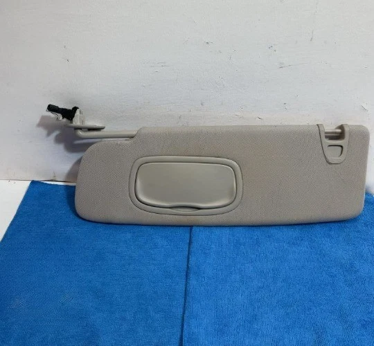2017-2020 Chrysler Pacifica Left Driver Side Sun Visor Illuminated Gray OEM Foto 1 de 4