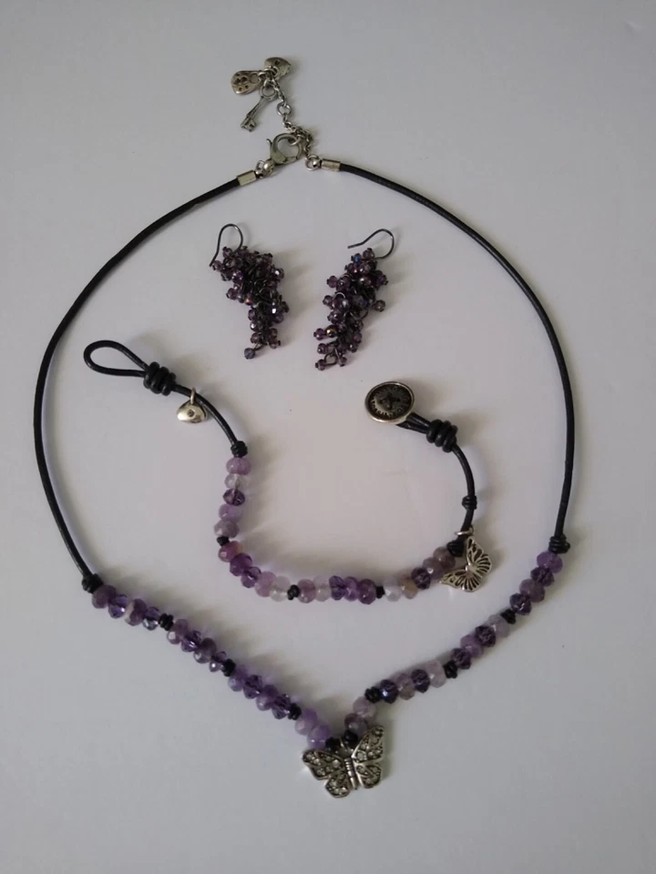 Collar y pulsera mariposa piedra púrpura fósil más pendientes perforados Foto 1 de 4
