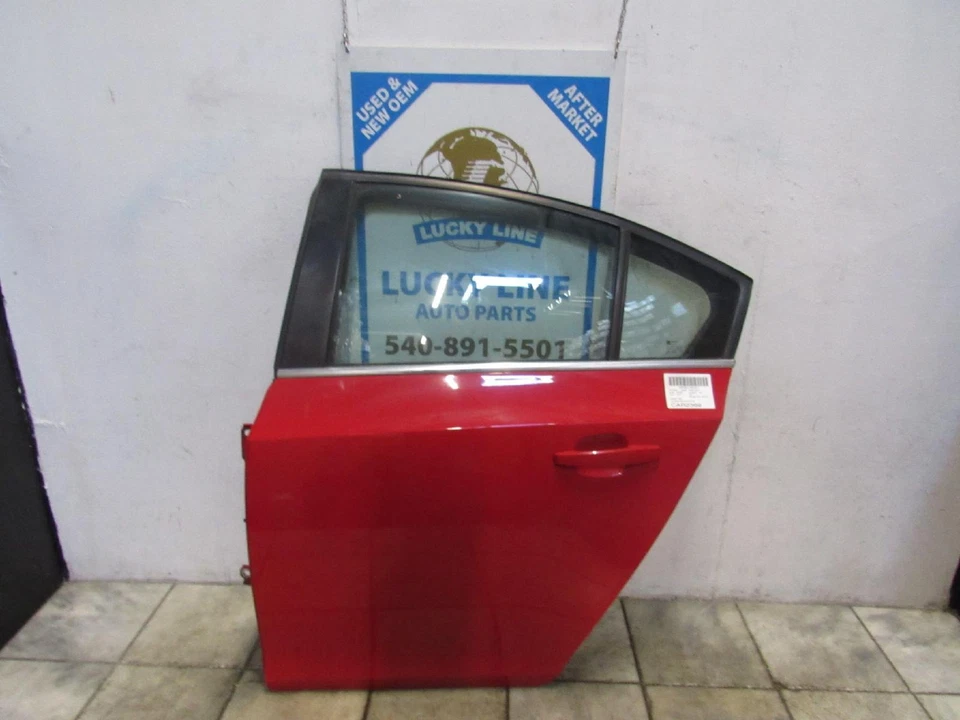 12 13 14 15 16 CHEVY CRUZE REAR DOOR Left Foto 1 de 4