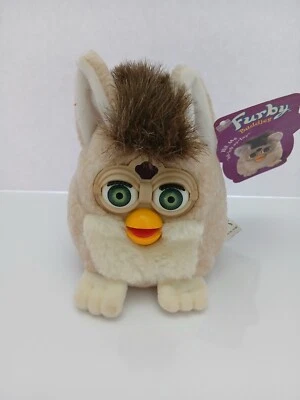 1999 4" Furby Buddies cor creme/olhos verdes/saco de feijão de pelúcia brinquedo - Imagem 1 de 4