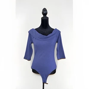 G by GUESS Women's Bodysuit Medium Purple Off The Shoulder - Picture 1 of 7