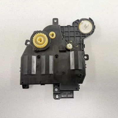 19-25 Toyota RAV4 HVAC Box Air Inlet Door Actuator AW063800-9051 OEM - Image 1 of 4
