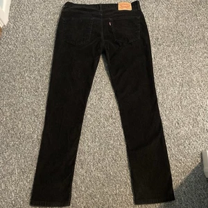 Levi's 511 Cordhose Slim Fit gerades Bein schwarz Baumwolle Passform wie 36 W x 32 L - Bild 1 von 10
