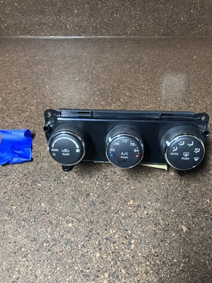 Jeep Compass Patriot 2011-2017 temperatura temperatura control climático esfera P55111133AC Foto 1 de 4