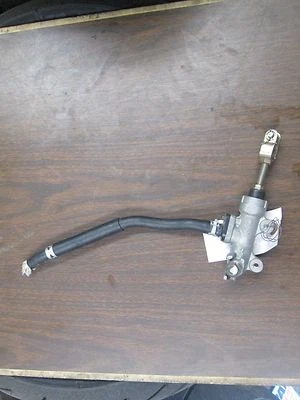 Cilindro maestro de freno trasero Suzuki GS500 2001 Foto 1 de 2