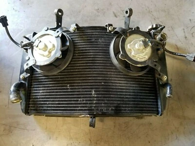 #* 04 06 YZFR1 YZF R1 Radiador Motor Ventiladores Tapa de refrigerante ** 2006 A Foto 1 de 2