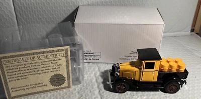 National Motors Museum Mint SS-C5000 1:32 1928 Chevy 1/2 Ton Pick Up W/Barrel - Image 1 of 4