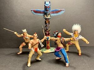 **RARE** Papo Indian Totem Pole and 4 Figures Indians