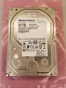 Western Digital 8TB 3.5" SATA 5.4K HDD Hard Disk Drive WD80EDAZ-11TA3A0 2W10445 - Afbeelding 1 van 11