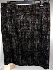 Womens Pencil Skirt Black Soft Knit Stretch Zipper Back Unlined Career Size 16W - Picture 1 of 6
