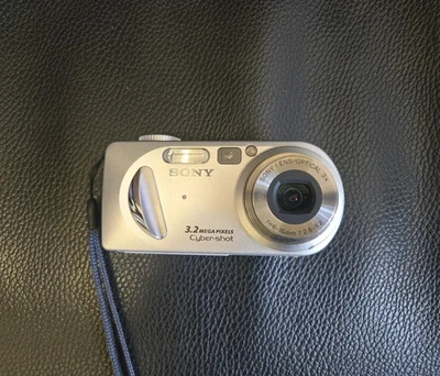 Sony Cyber-shot DSC-P8 3.2MP Digital Camera - Silver - Untested - Image 1 of 3
