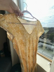 Yellow Dress Size 10 Summer Woman Lightweight Chic Midi - Picture 1 of 7