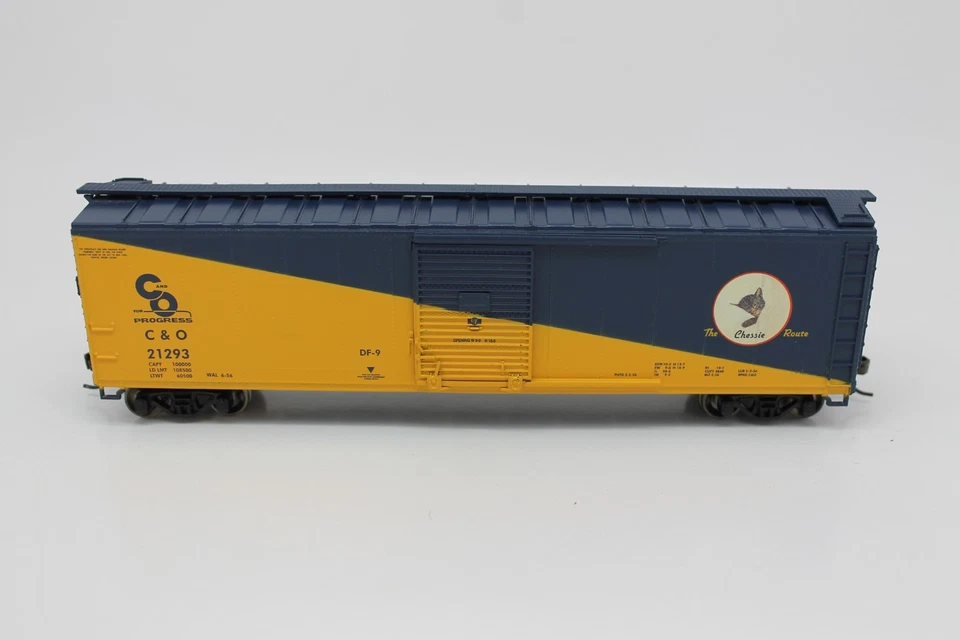 ATHEARN HO RTR 70779 C&O 50' SINGLE DOOR BOXCAR ROAD NO. 21293 - Image 1 of 4