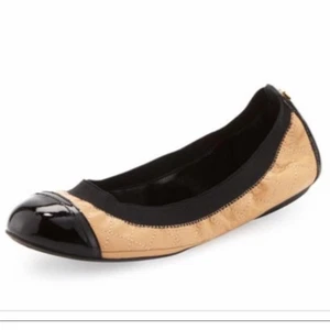 TORY BURCH Bridgette Quilted Scrunch Tan Leather Ballet Flats Black Toe Cap 7 - Picture 1 of 11