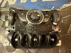 Interruptor de control de calefacción de aire acondicionado Mini Cooper Clubman 2011-2015 OEM - Imagen 1 de 8