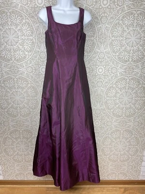 Vintage Gothic Iridescent Purple Black Sleeveless Formal Gown Zum Zum Size 3-4 - Image 1 of 4
