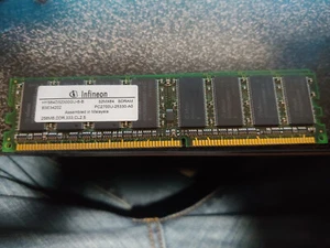 HYS64D32300GU-6-B:MEM DIMM 256MB PC2700CL2-5 32MX8 Very Good - Picture 1 of 1