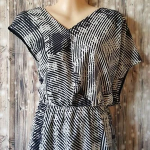WAYNE COOPER Black White Fashion V-Neck Asymmetrical Short Sleeve Summer Dress - Picture 1 of 12