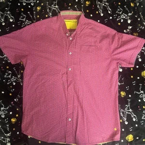 Descendant of Thieves Shirt Size L Pink Blue Circle Print Cotton Mens - Picture 1 of 3
