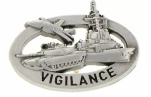 2658 VIGILANCE OUR PEOPLE 25MM OXIDISED SILVER FINISH LAPEL PIN ON CARD ANZAC - Picture 1 of 1