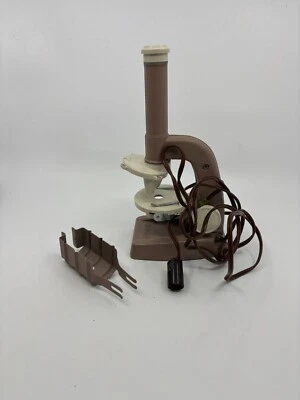 Kit científico A C Gilbert vintage de metal y plástico años 60 microscopio protector ocular Foto 1 de 4