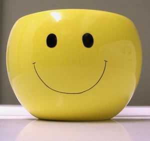 Yellow Smiley Face Pot Vase Candy Dish Bowl Planter Ceramic burton + Burton NEW - Picture 1 of 4