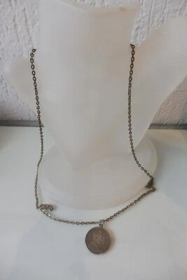 Schöne ,alte Kette mit Münz- Anhänger , Krönungs-Thaler , Königspaar Preussen  - Bild 1 von 4