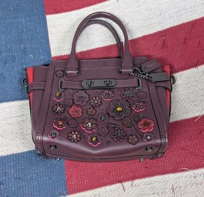 Bolso Cartera Coach Swagger21 Sauce Floral Cuero Curtido Sangre de Buey Asa Superior Foto 1 de 4