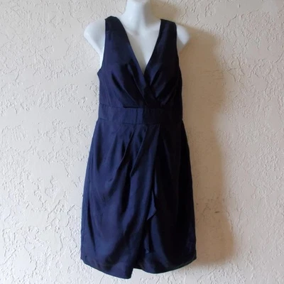 Vestido de mujer Banana Republic funda de seda pequeño detalle plisado 4P Foto 1 de 4