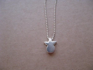 Pomegranate Sterling Silver Necklace, Prosperity Charm, Jewish New Year Symbol - Bild 1 von 2