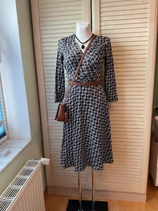 Tolles Kleid in Midilänge von COMMA schwarz gemustert Gr. 32-34 - Bild 1 von 4