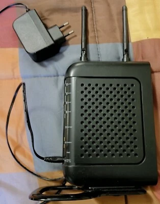 Belkin N+ Wireless Router 300 Mbps F5D8235-4 - Immagine 1 di 4