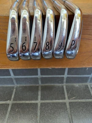 Titleist CB 718 Iron Set Flex S 6 Pieces AMT White Right Handed F/S #83 - Image 1 of 4