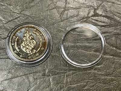 Moneda Conmemorativa 2 Euros Portugal 2016 Chapada en Oro + Cápsula (10-45/1) Foto 1 de 3