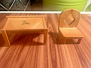 Maple Town Story Dollhouse Table Desk Chair Calico Critters Vintage Toy Lot 1986 - Picture 1 of 8