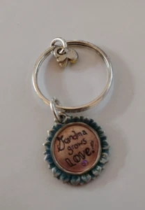 Grandma Grows Love! & Small Bee Charm Keyring Accessory - Picture 1 of 5