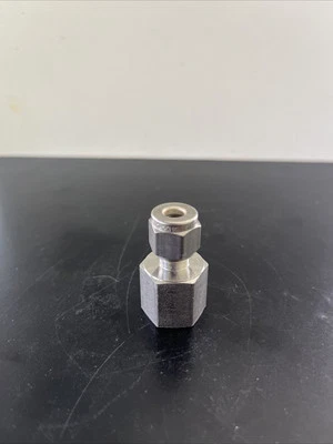 Swagelok SS-6M0-7-4 - Image 1 of 4