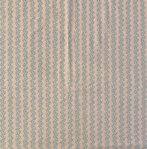 Sewing Fabric Small Trailling Floral Berries Cotton Pink Aqua Blue per 1/2 Metre - Picture 1 of 5