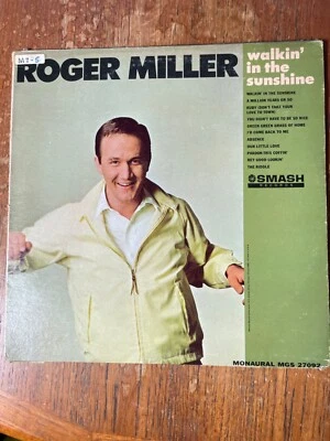 Roger Miller Walkin' In The Sunshine LP Vinyl Record Smash MGS 27092 Mono 1967 - Image 1 of 4