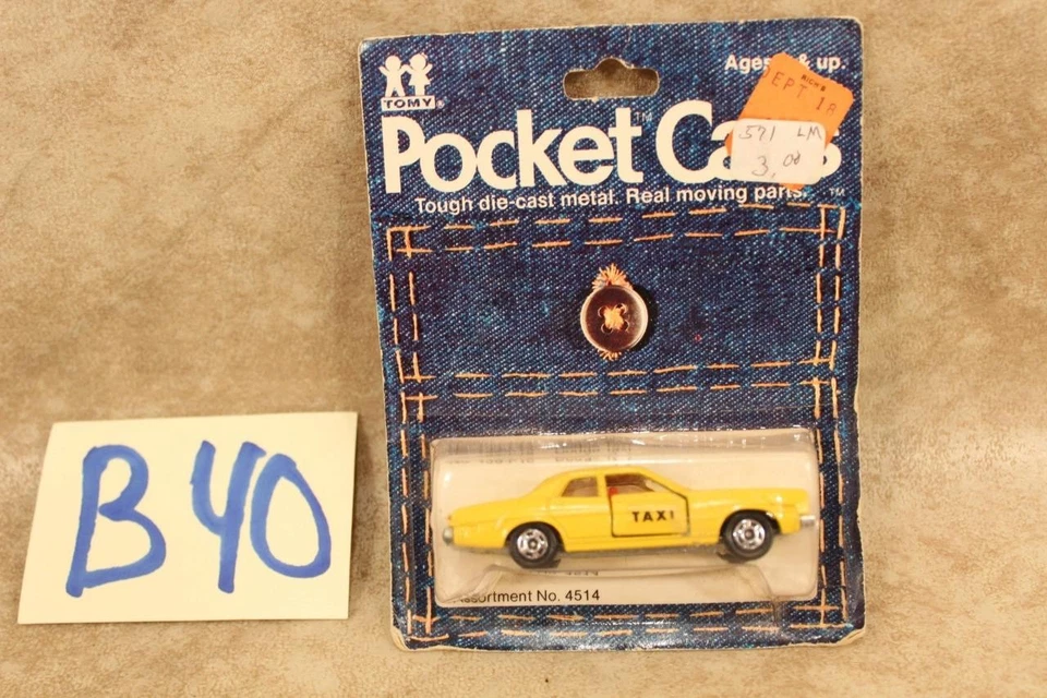 B40B Vintage 1974 Tomy Pocket Cars Diecast 139-F18 Dodge Yellow Taxi 4514 Foto 1 de 1