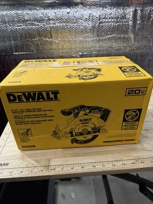 DEWALT 6.5in Circular Saw DCS565B - Image 1 of 4