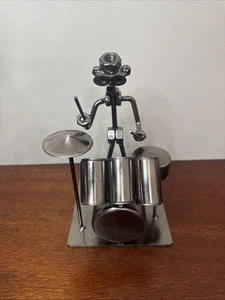 Dadi e bulloni batterista metallo musicista statuina musica regalo - Foto 1 di 8