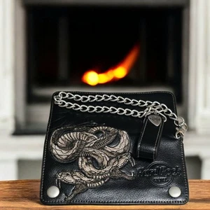 RARO: PORTAFOGLIO IN PELLE HARD ROCK HOTEL BIKER CHAIN CON SERPENTI A SONAGLI 7" x 3,5" - Foto 1 di 3