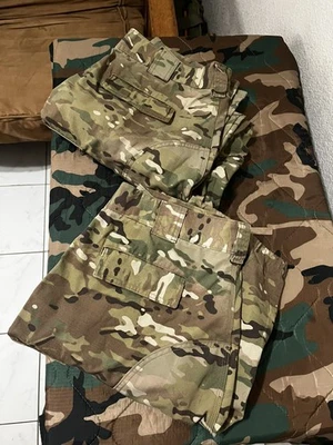 Juego de 2 Pantalones Tácticos 5.11 Para Hombre XL Multicam Camuflaje Carga Ripstop TDU Regular  Foto 1 de 4